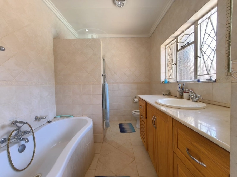 3 Bedroom Property for Sale in Potchefstroom North West